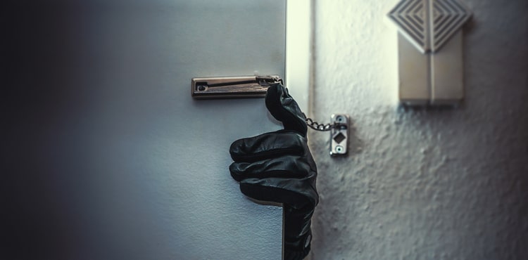 How to Prevent Robbery in a Business - Embroker