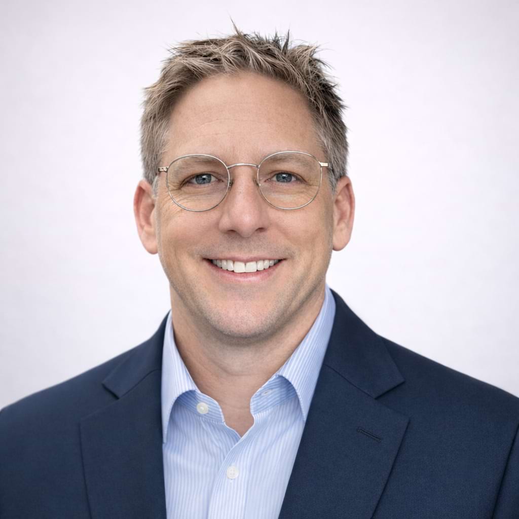 Headshot of Jerry Palmaioli, Director of Sales for Insureon