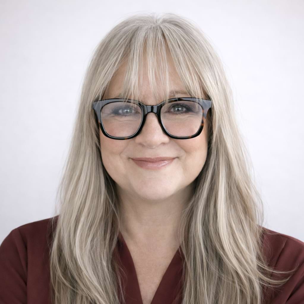 Headshot of Melissa Jurcy, Assistant VP of Account Management for Insureon