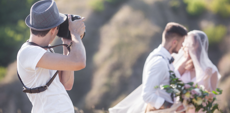 Best Wedding Photographer Insurance for One-Day Events | Insureon