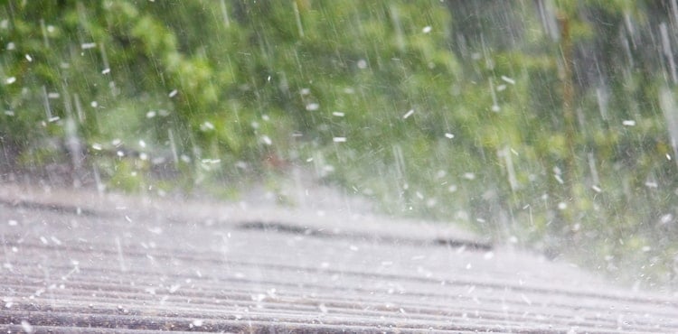 How does business insurance cover wind and hail damage?