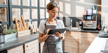 What is the difference between self-employed business owners vs. independent contractors?